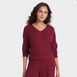 Auden Target Cozy Ribbed Pullover in maroon